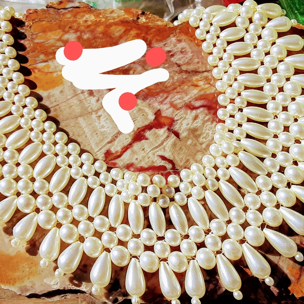 LAST CHANCE Faux Pearl Collar Necklace Late 1950's